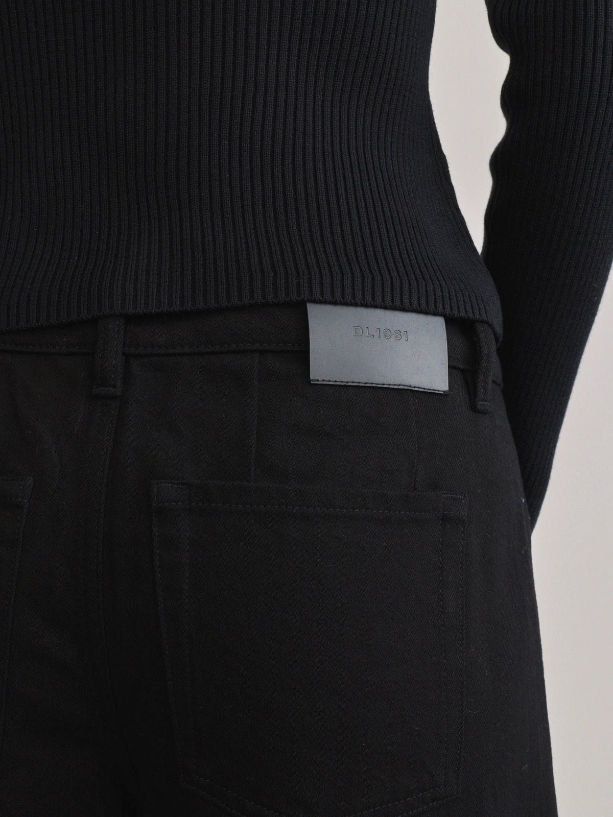 Rori Wide Barrel Mid Rise 31.5" Jean