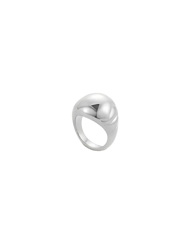 Nelle Ring