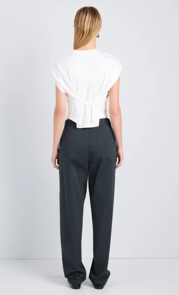 Reeva Tee