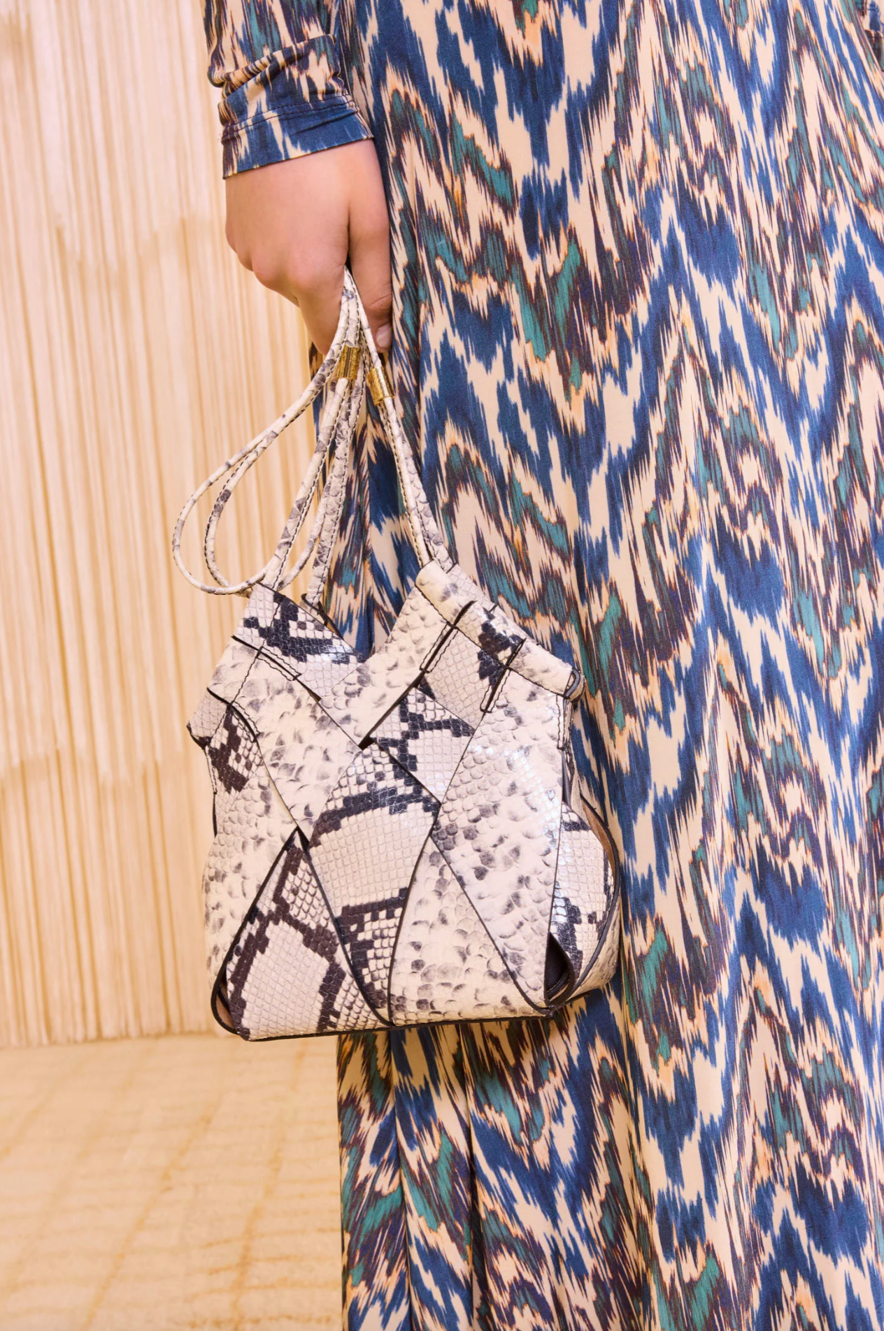 Charlotte Crossbody